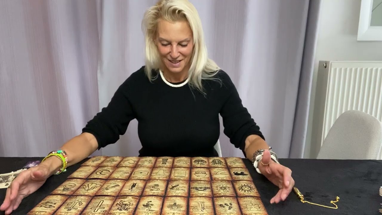 🔮PR&Eacute;DICTIONS OCTOBRE 2025, avec le Grand Tirage du PETIT LENORMAND #solveig &copy;