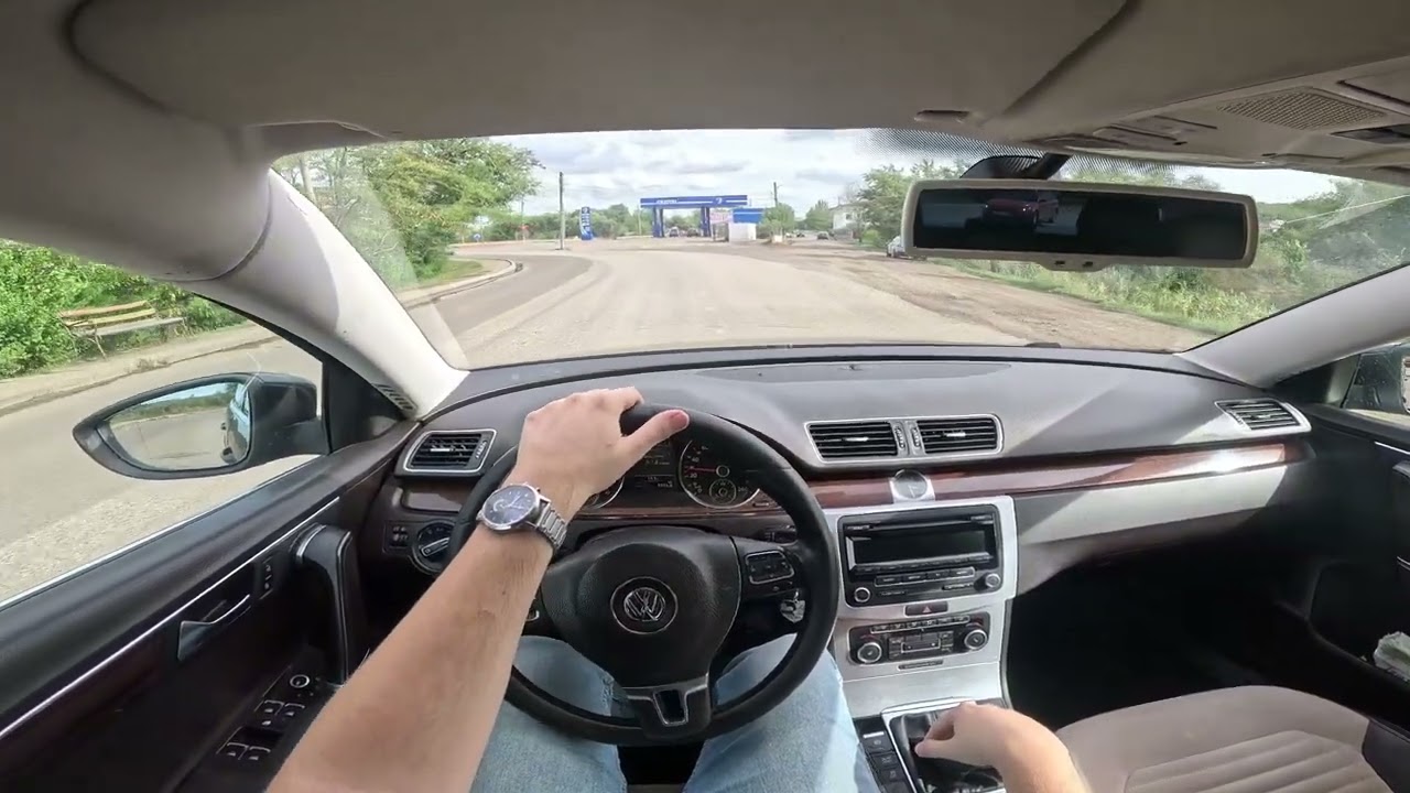 2011 VW Passat B7 2.0tdi fast driving on countryroads [POV]