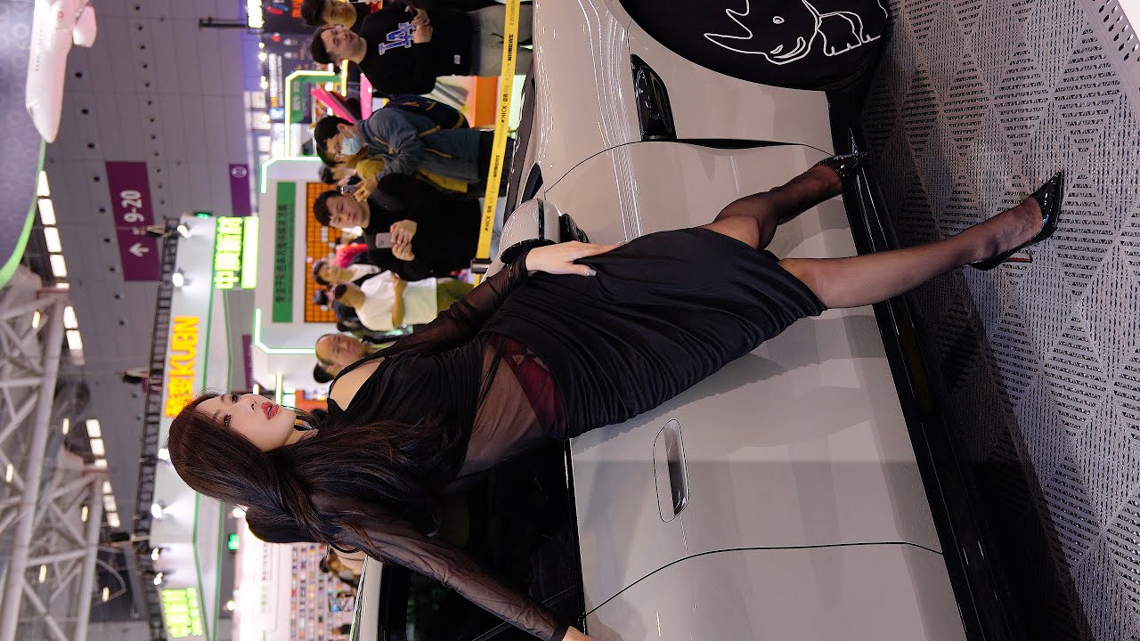 2025深圳改裝車展#♪@叶濛雨 #車模 #beautyleg #레이싱모델 #高跟鞋# 大長腿美女#美脚#  Lookbook 27