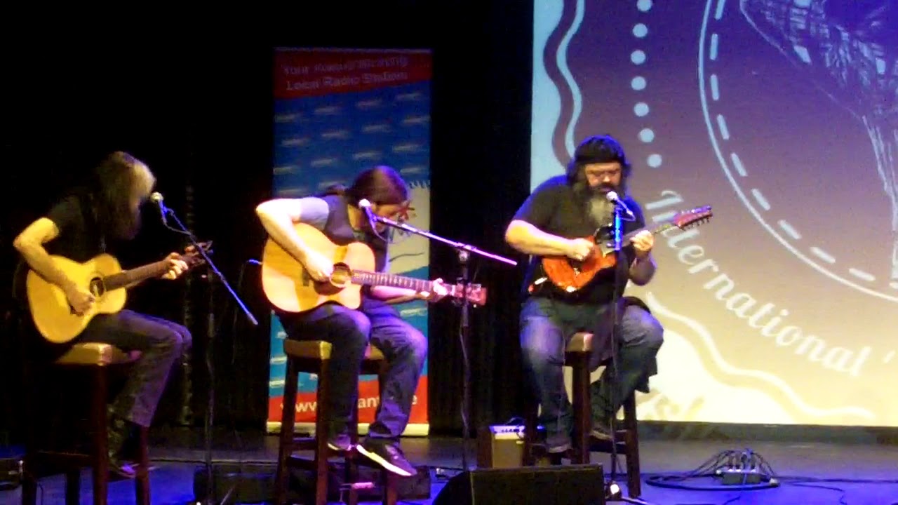 Johnny Gallagher, Seamie O'Dowd, Pat McManus performing 'Out on the western plain' Ballyshannon 2018