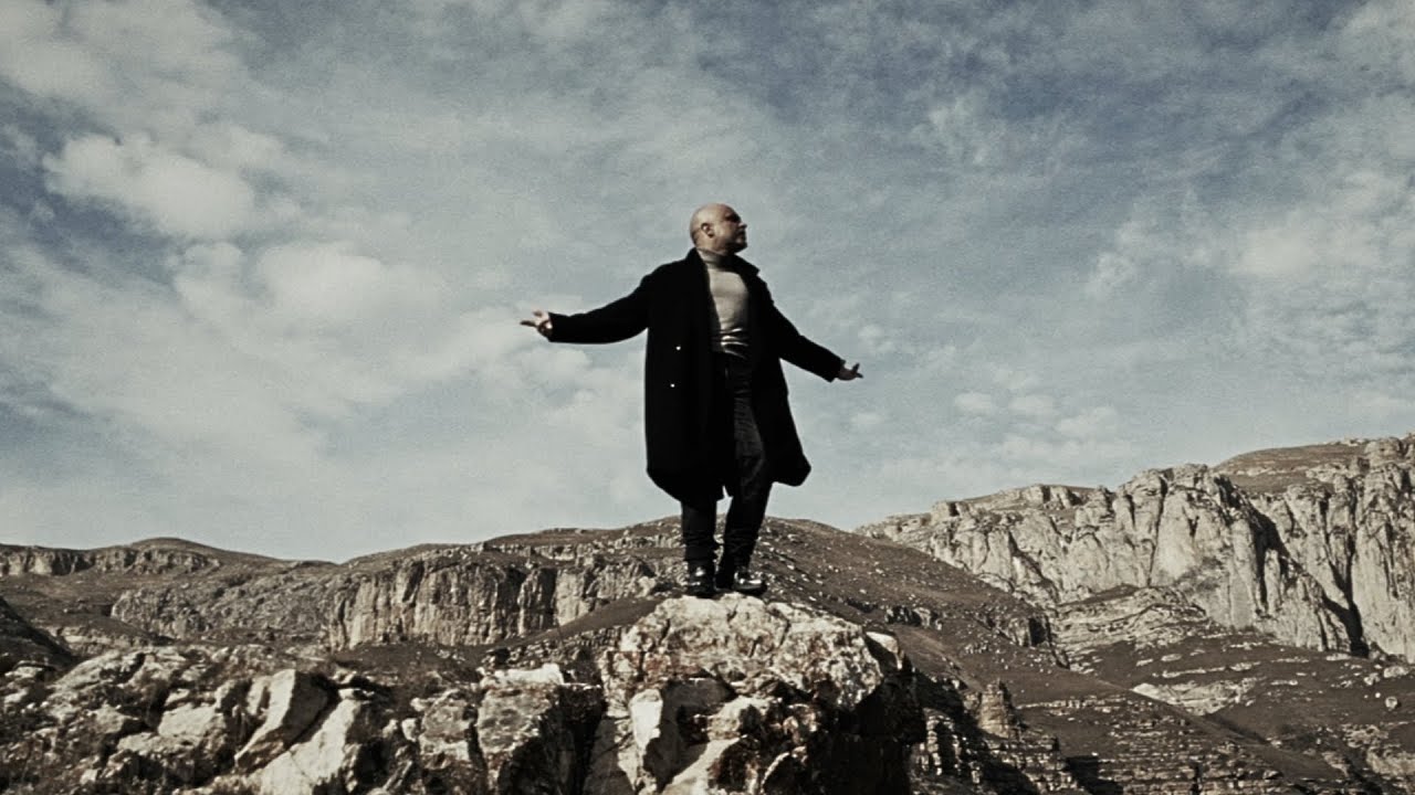 Miri Yusif - Min İldən Bir (Rəsmi Musiqi Videosu)