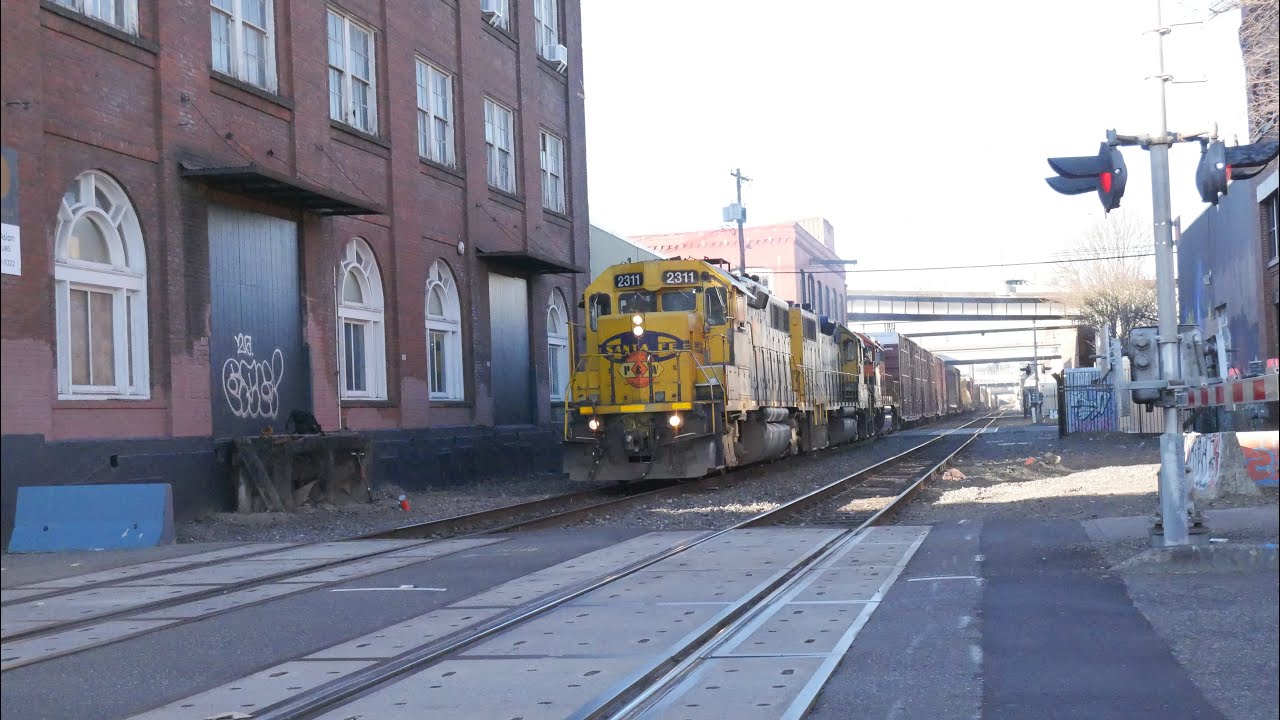 Portland and western 2311 Albina￼ local in the alley on SE Taylor street In Portland OR