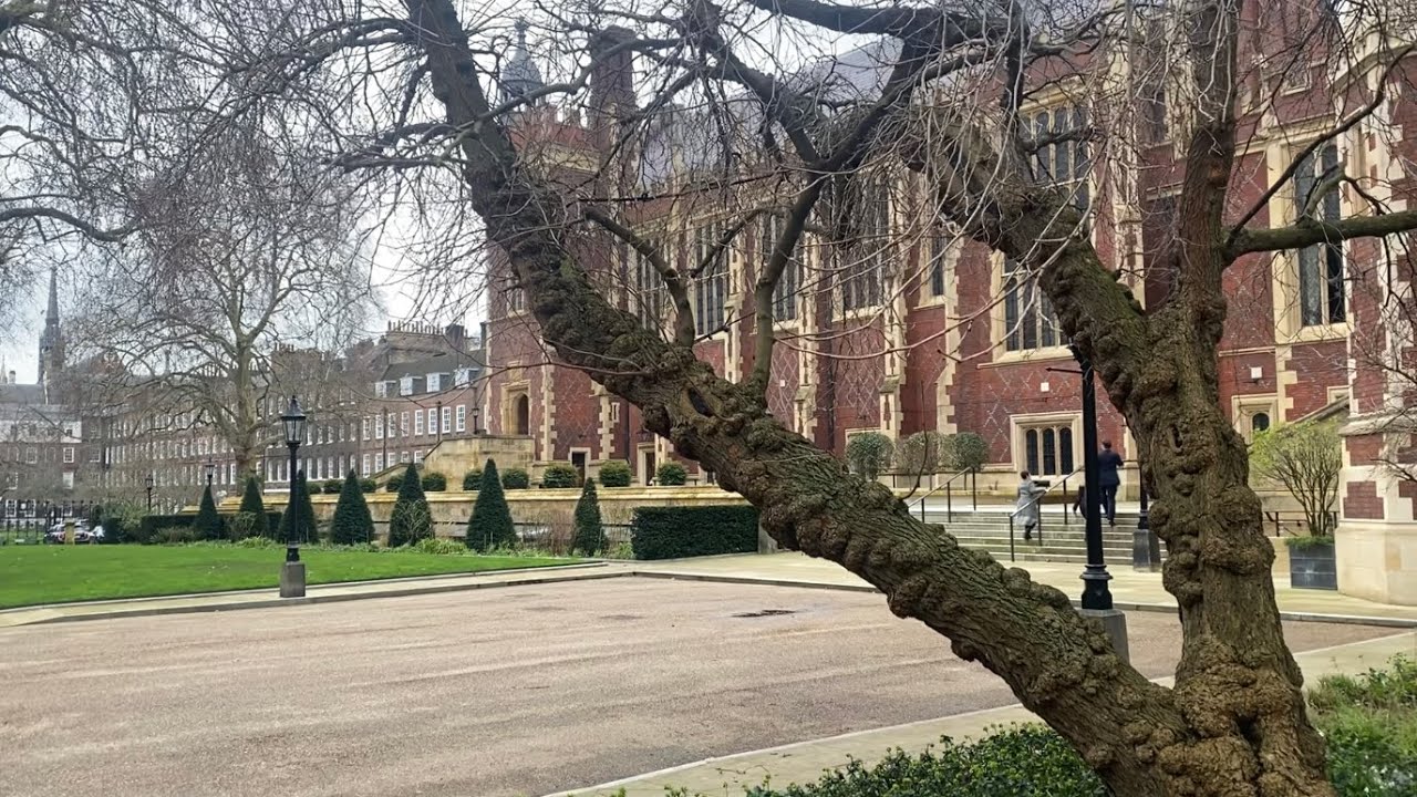 A Walk Around Lincoln’s Inn Fields, London