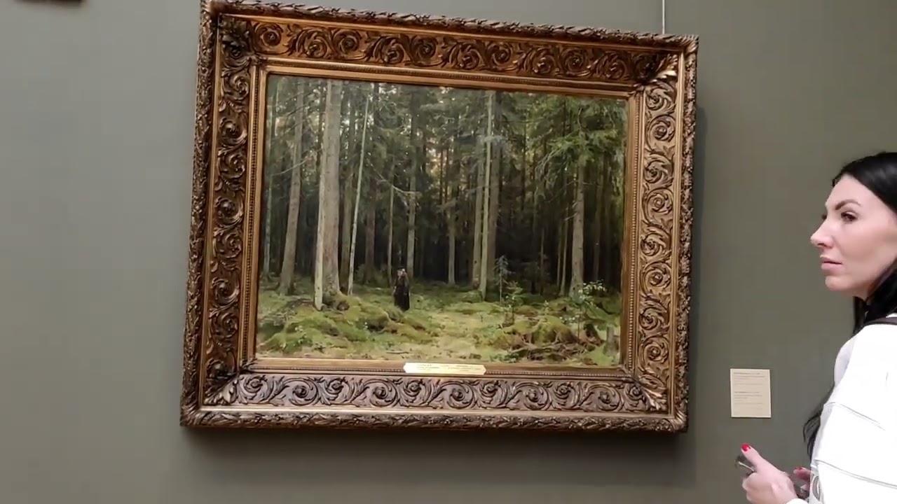 The Tretyakov Gallery is the leading museum of Russian national art   Третьяковская галерея.