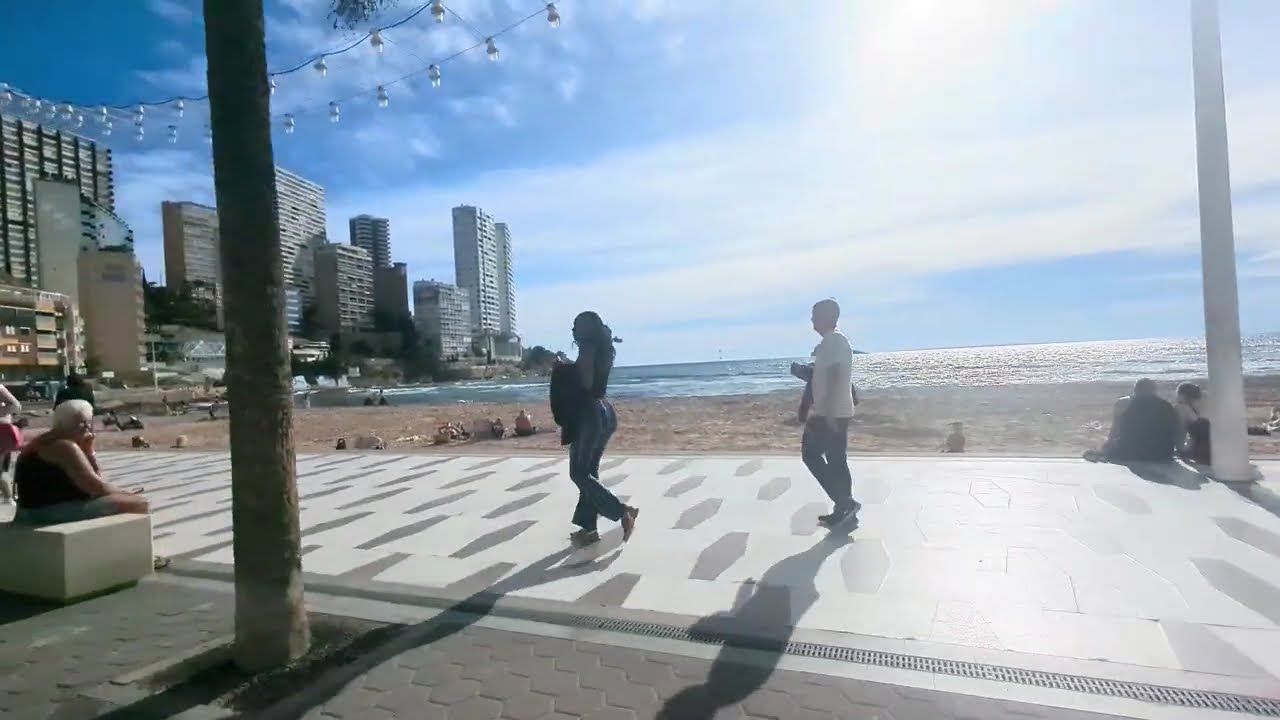 Spain : Benidorm : Feb 2026 : Beach walk