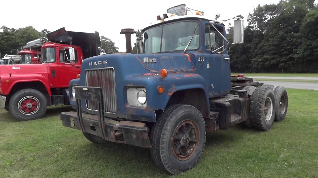 Mack Truck R-600
