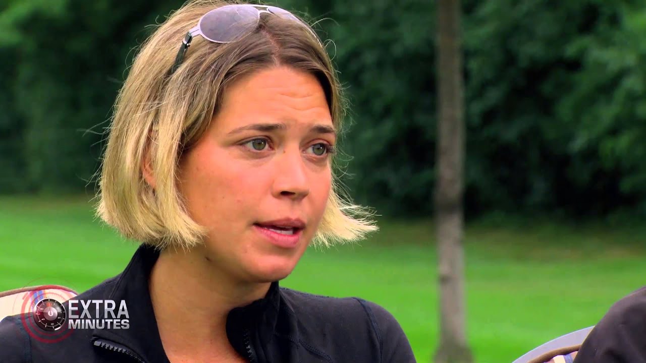 EXTRA MINUTES | 'Love Twist' | Melissa's horrifying Base Jumping accident.