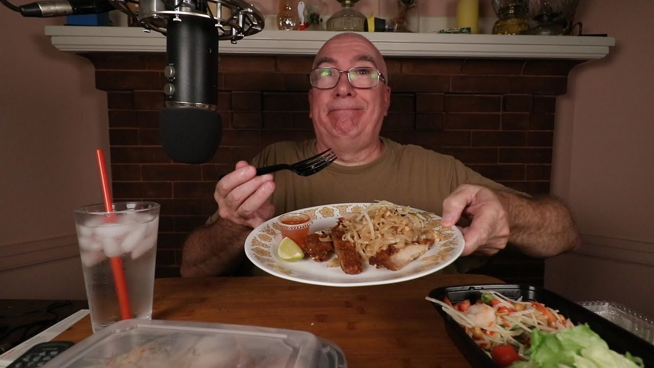 ASMR Thai Food Mukbang Whispering
