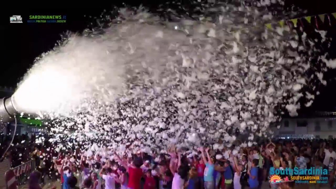 SCHIUMA PARTY MURAVERA CON MEGAWATT 2015   AGOSTO