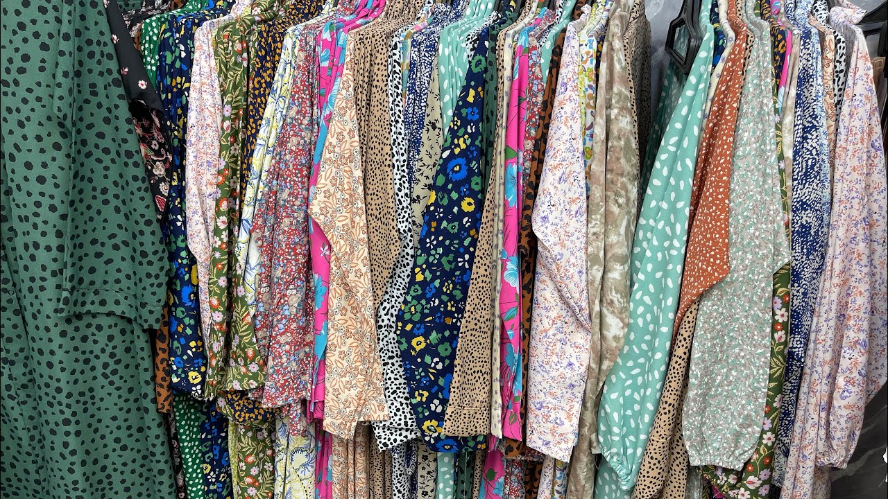 sale sale sale printed abaya  plain abaya