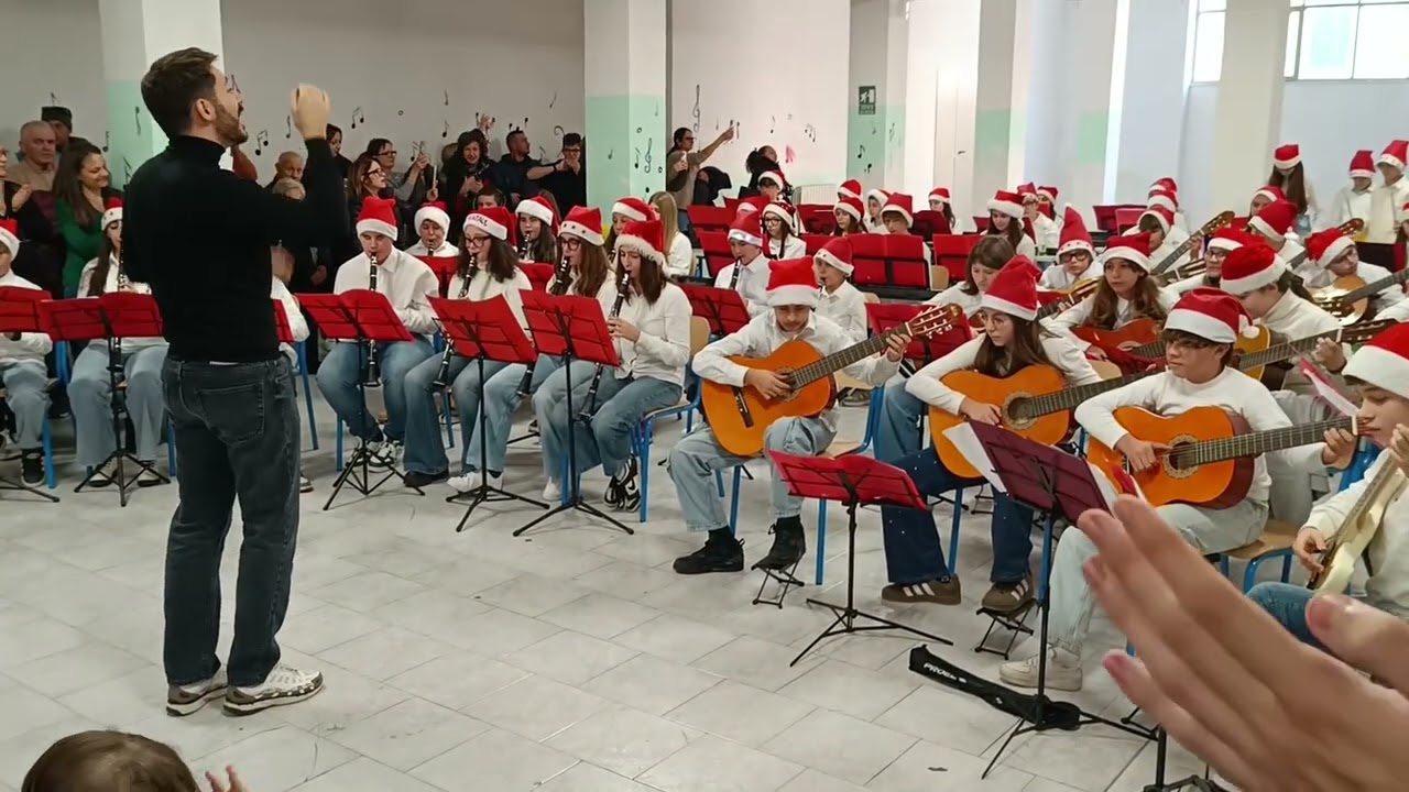 Jingle Bells - Orchestra dell'I.OC. "Padre Giulio Castelli" di Carpino