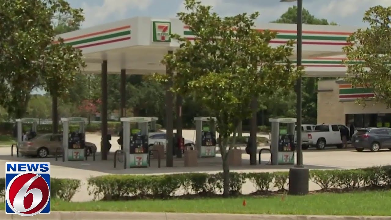 Manslaughter charges filed after fight at 7-Eleven