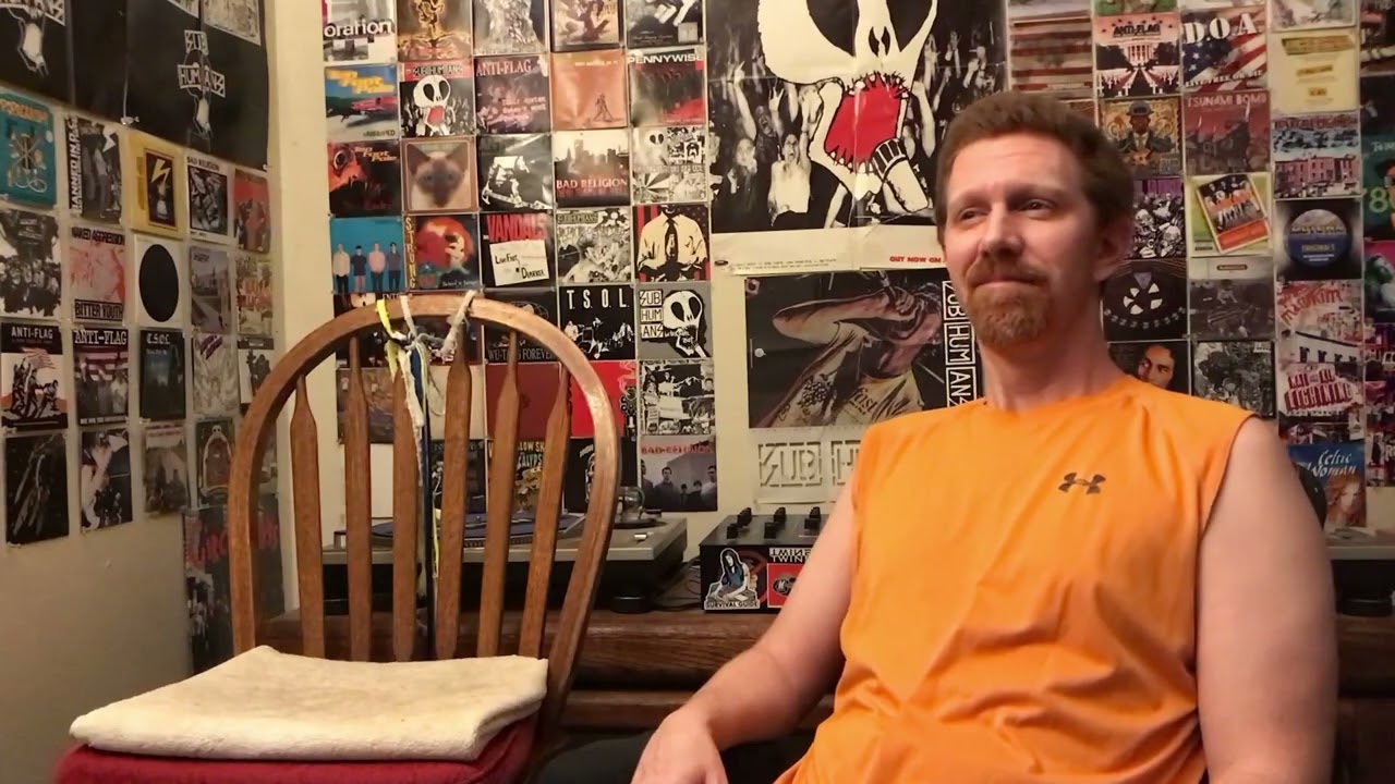 Shnootz - Reaction Video (The Smiths - Unloveable)