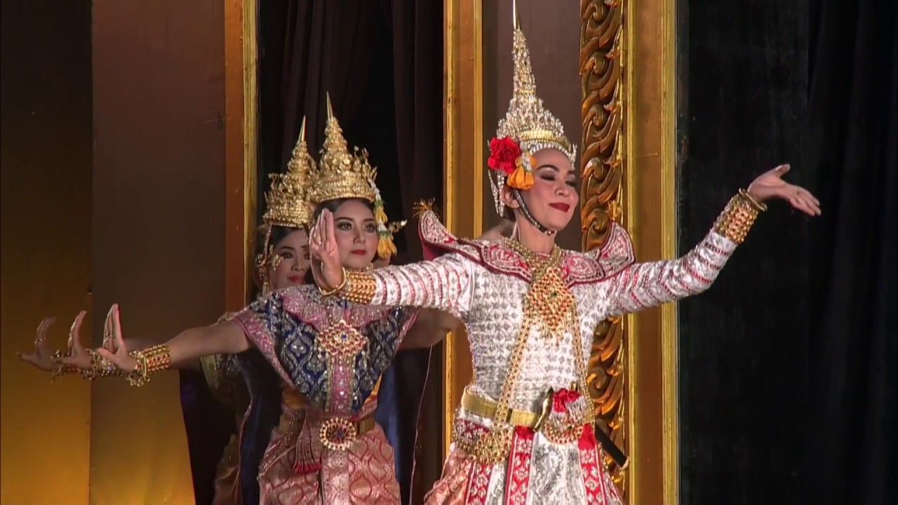 ละครใน เรื่อง อิเหนา ตอน ท้าวดาหาบวงสรวง