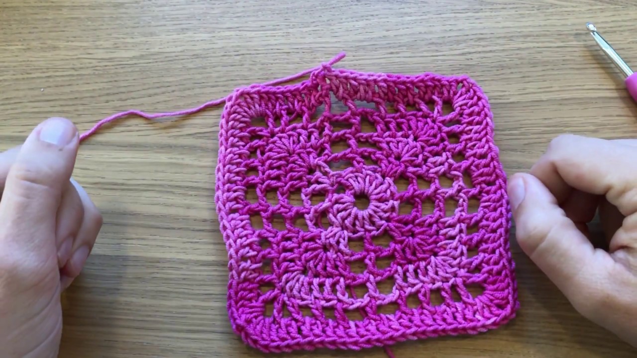 RenskeCreatief Lapjesdeken steken CAL lapje 32: keltisch kruis granny haken