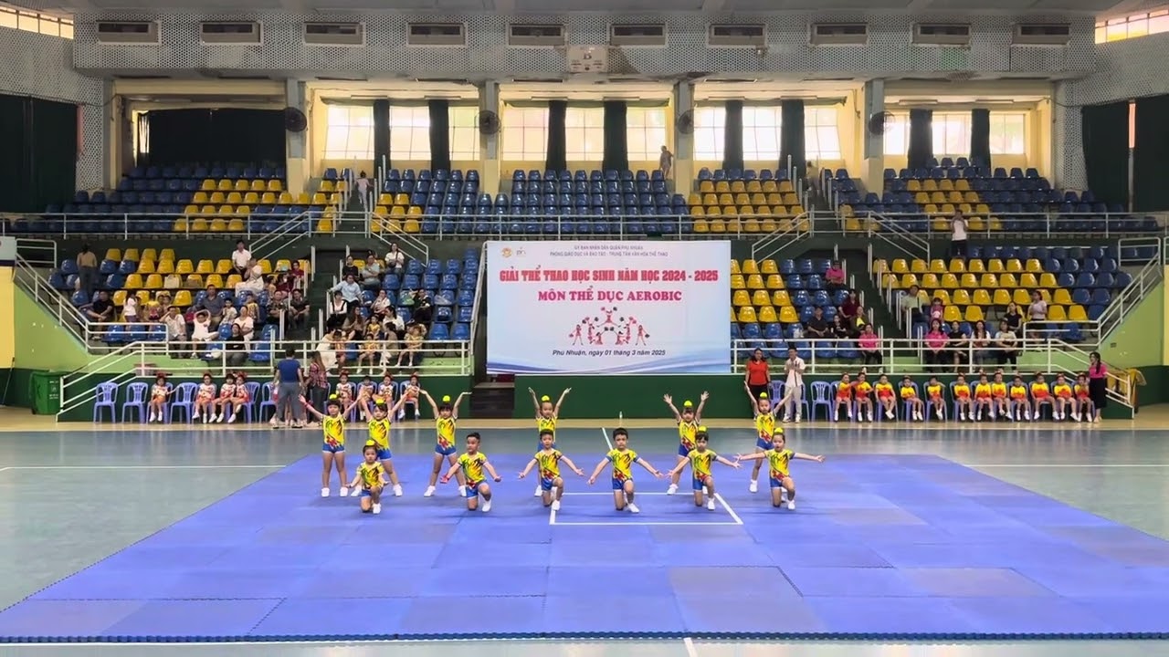 [UNIN] 01032025 Bơ thi aerobic