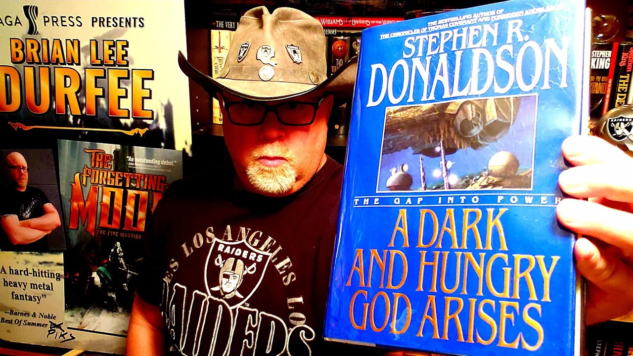 A DARK AND HUNGRY GOD ARISES: GAP INTO POWER / Stephen R. Donaldson / Book Review (spoiler free)