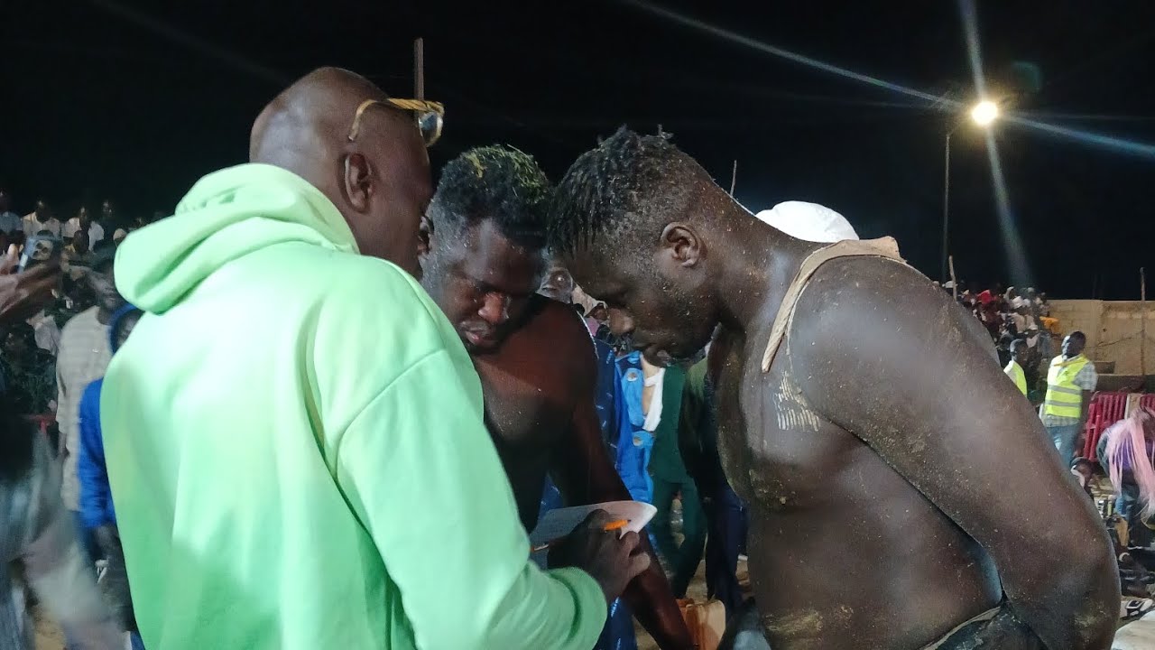 Final poids lourd gagne sene et boross &agrave; ndagane  combat top5