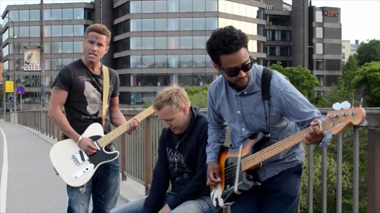 Britney Spears - Till The World Ends (cover by Rocket Avenue, 2011) [HD]