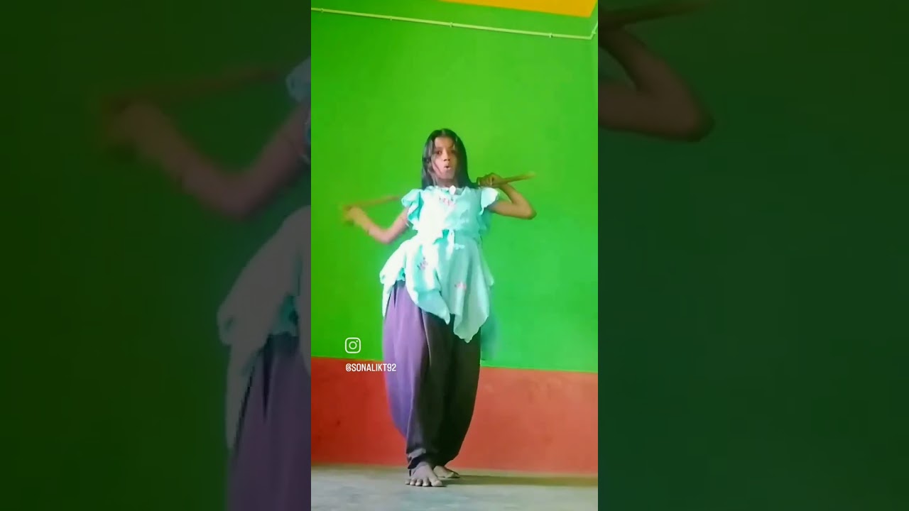chhamakchallo #dance #dancelove #dancersona #song #dancemoves #dancercover