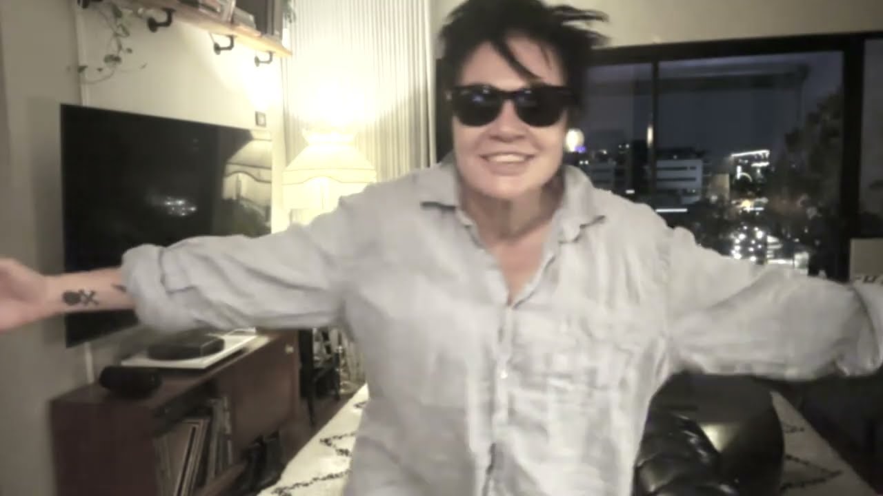 The Superjesus - Dancing With Myself