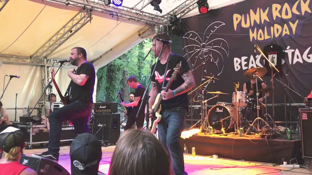 Nothington LIVE @ Punk Rock Holiday 1.8 (Beach stage - last 3 songs)
