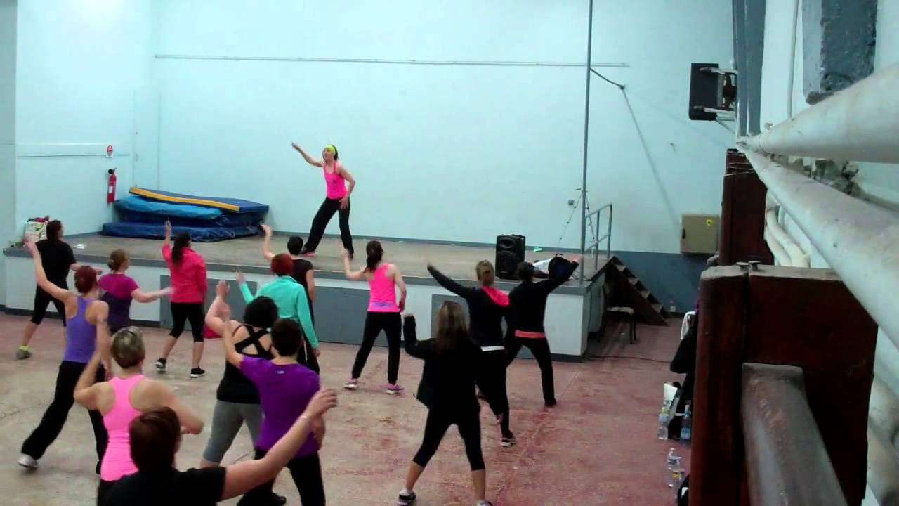 Moves Like Jagger Zumba warm-up echauffement   Laroque 2