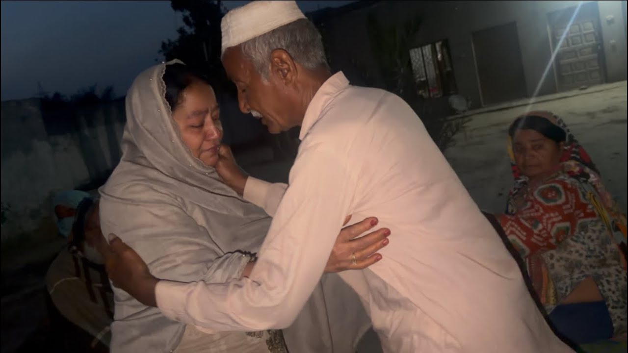 Ami bhai sy mil ky bht roi | Sitara yaseen village vlog 