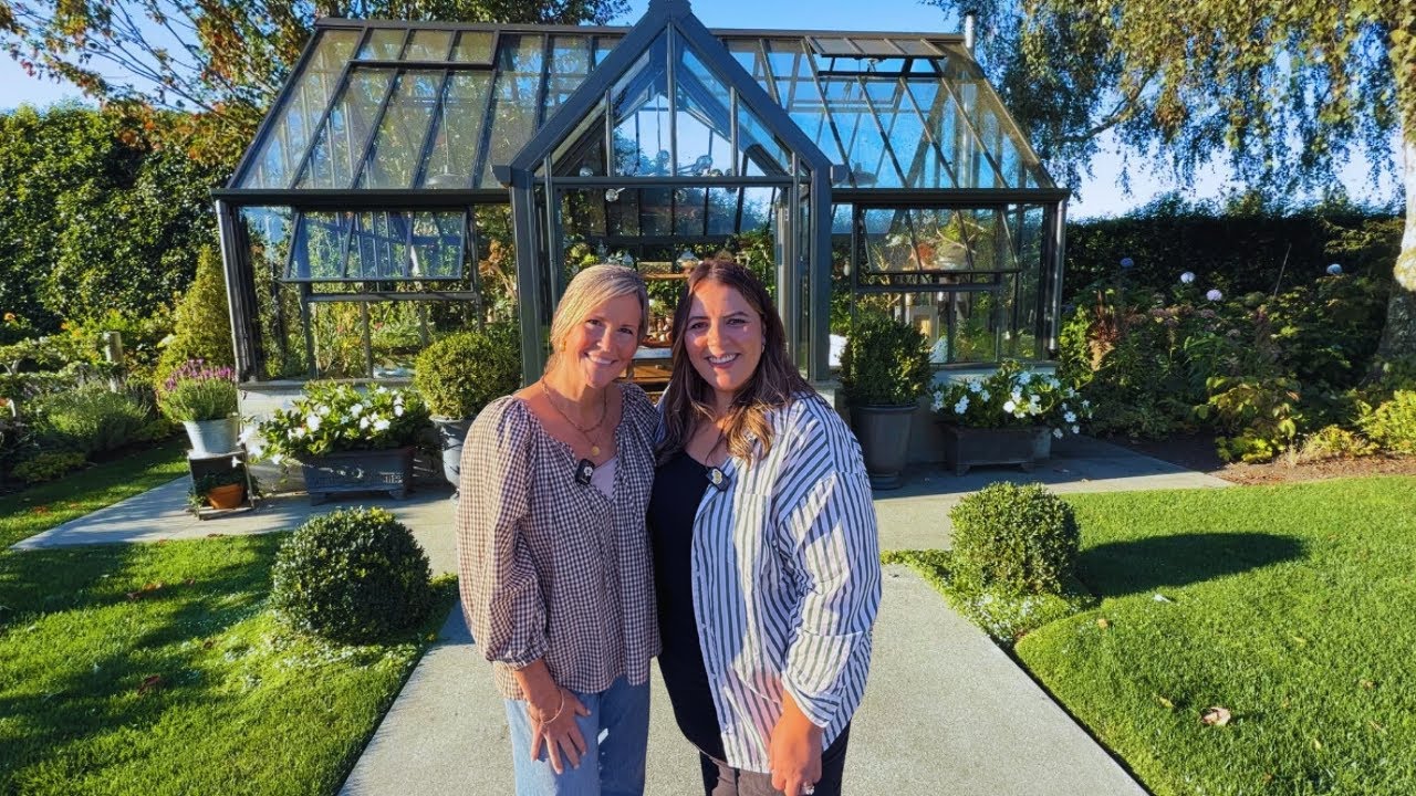Dreamiest Garden Ever? A Tour More Romantic Than a Nancy Meyers Garden! 🌿😍