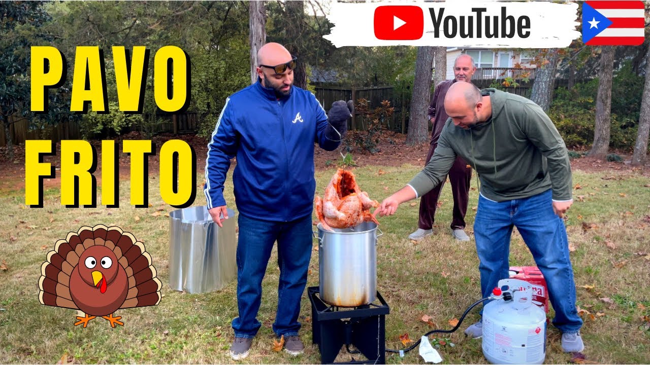 Puertorriqueño haciendo pavo frito