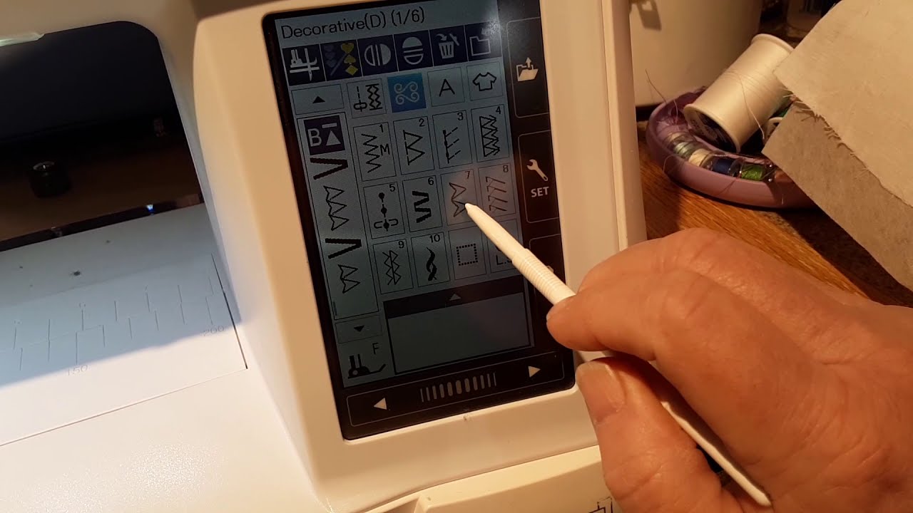Janome Skyline S7 (S6, S9) - Playing with Decorative Stitches