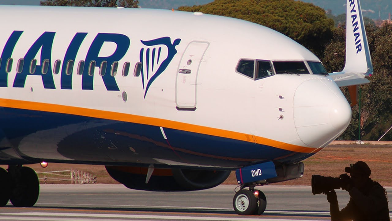 On the mound Faro airport FAO 7 December 2025