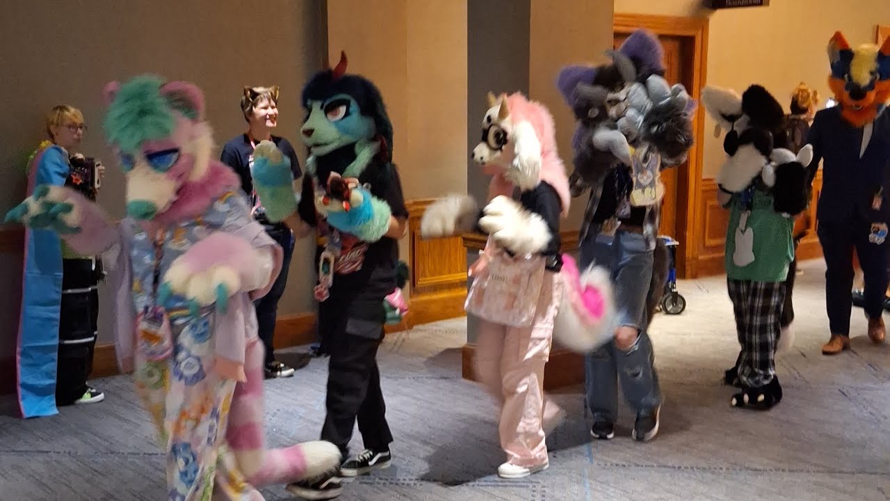 Stratosfur 2024 Fursuit Parade!