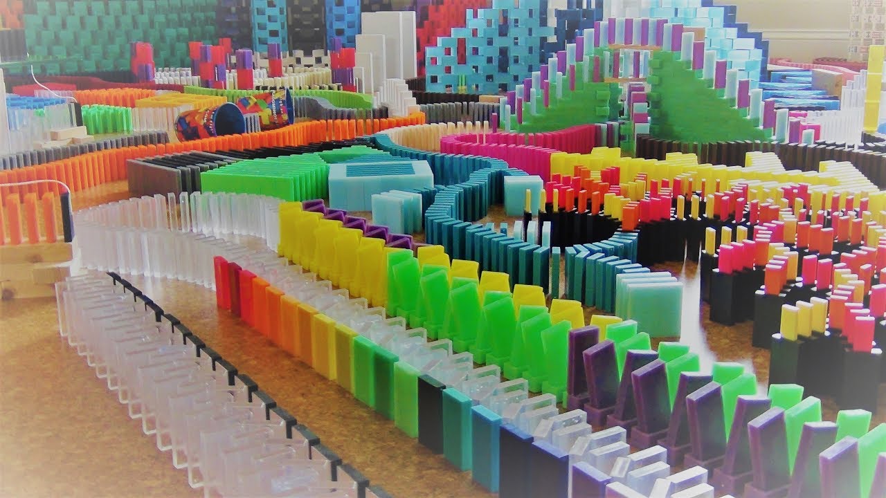 33,000 Dominoes - New Personal Record - Domino Chaos 4