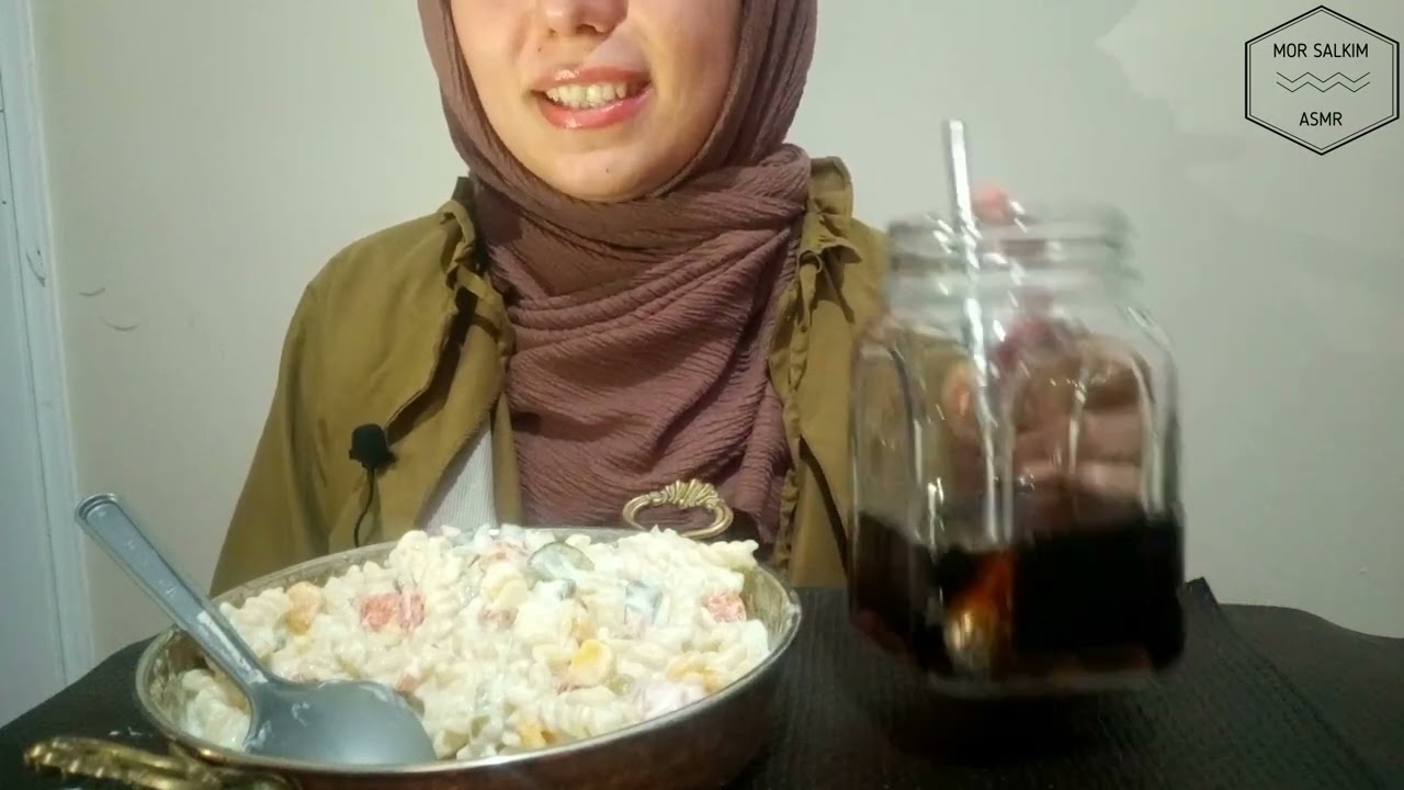 enfes makarna salatası- kola//pasta #mukbang #asmr #türkçeasmr #turkishasmr