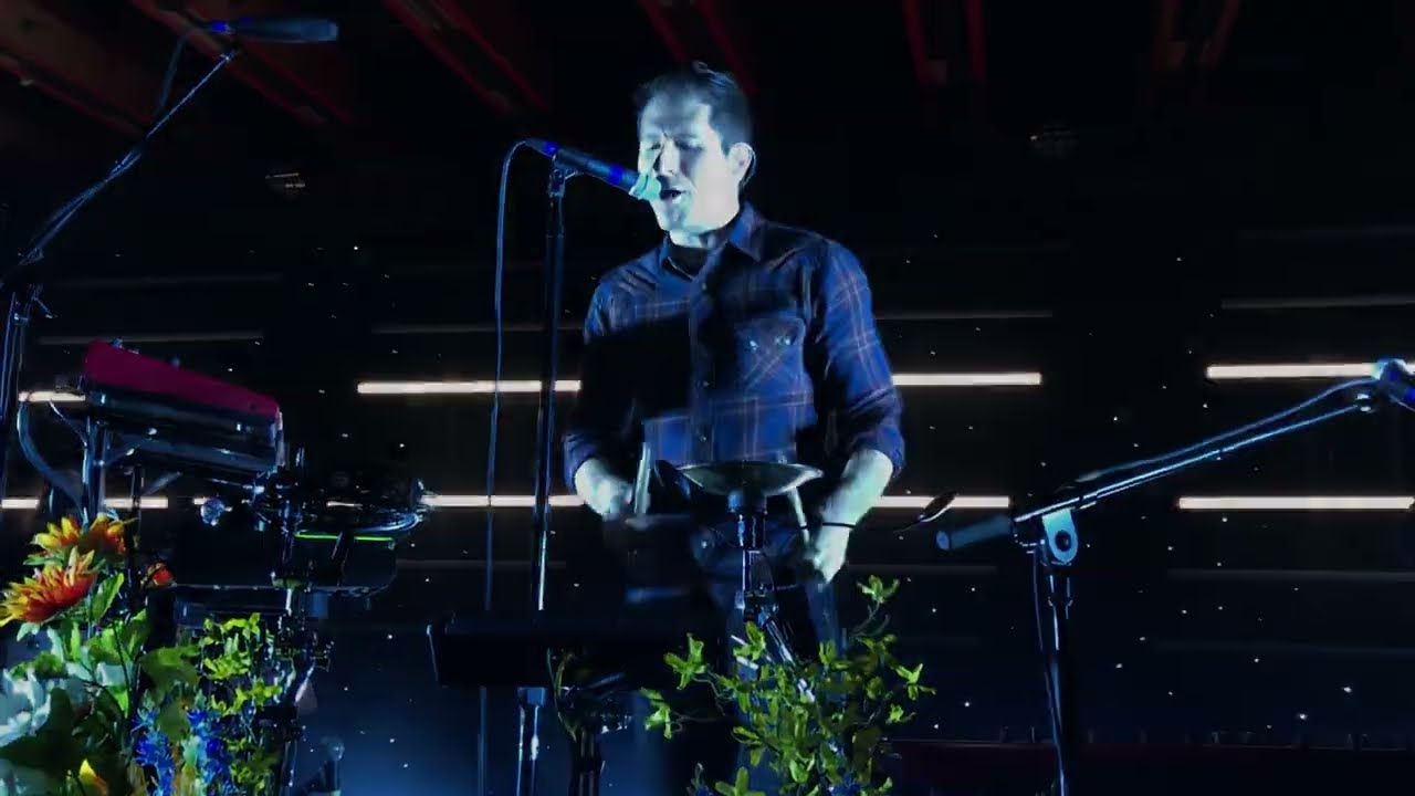 Owl City - Montana (Live) [Cinematic Tour 2018]