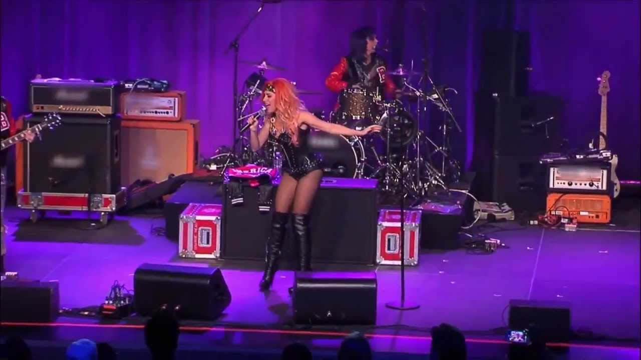 Bonnie Mckee - Everything But You (Live Performance)