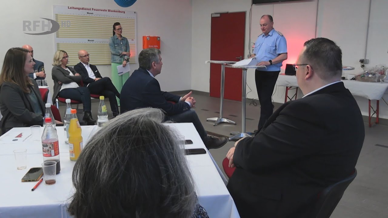 Jahreshauptversammlung und neue Einsatzfahrzeuge für die Freiwillige Feuerwehr - RFH aktuell