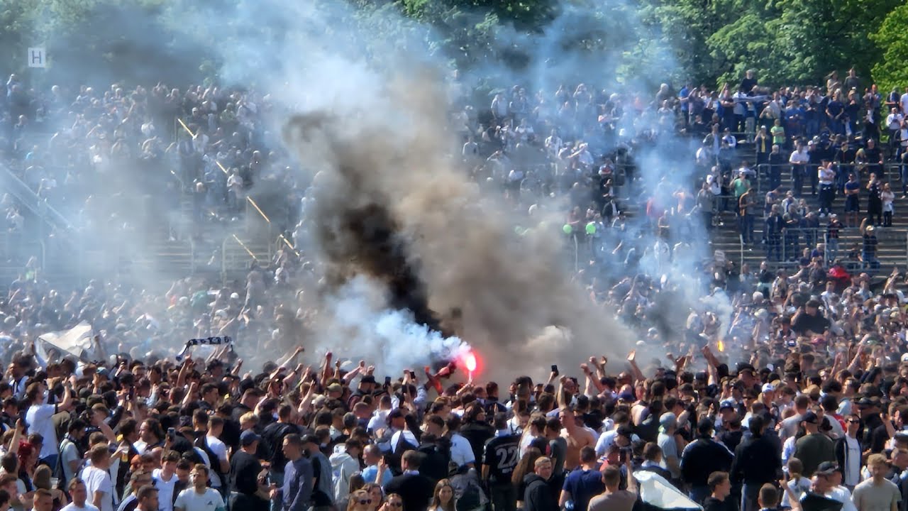 20.05.2023 SSV Ulm - SG Barockstadt 5:0, Choreo, Support, Platzsturm