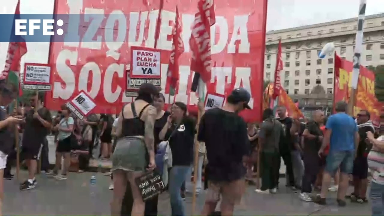 Cientos de manifestantes protestan contra reforma laboral en Argentina en jornada de huelga nacional