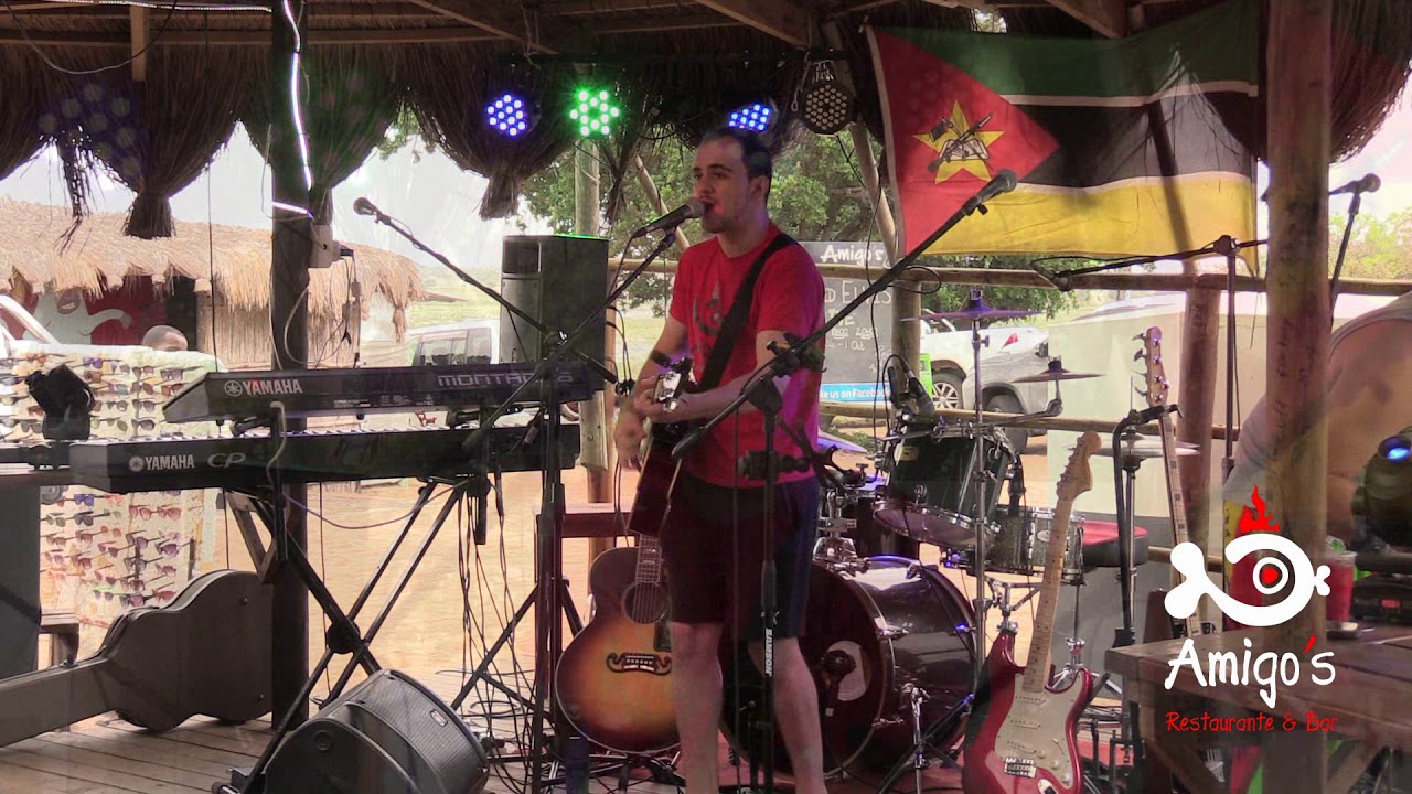 Amigo's Restaurante & Bar - Live Entertainment with ANDRIES