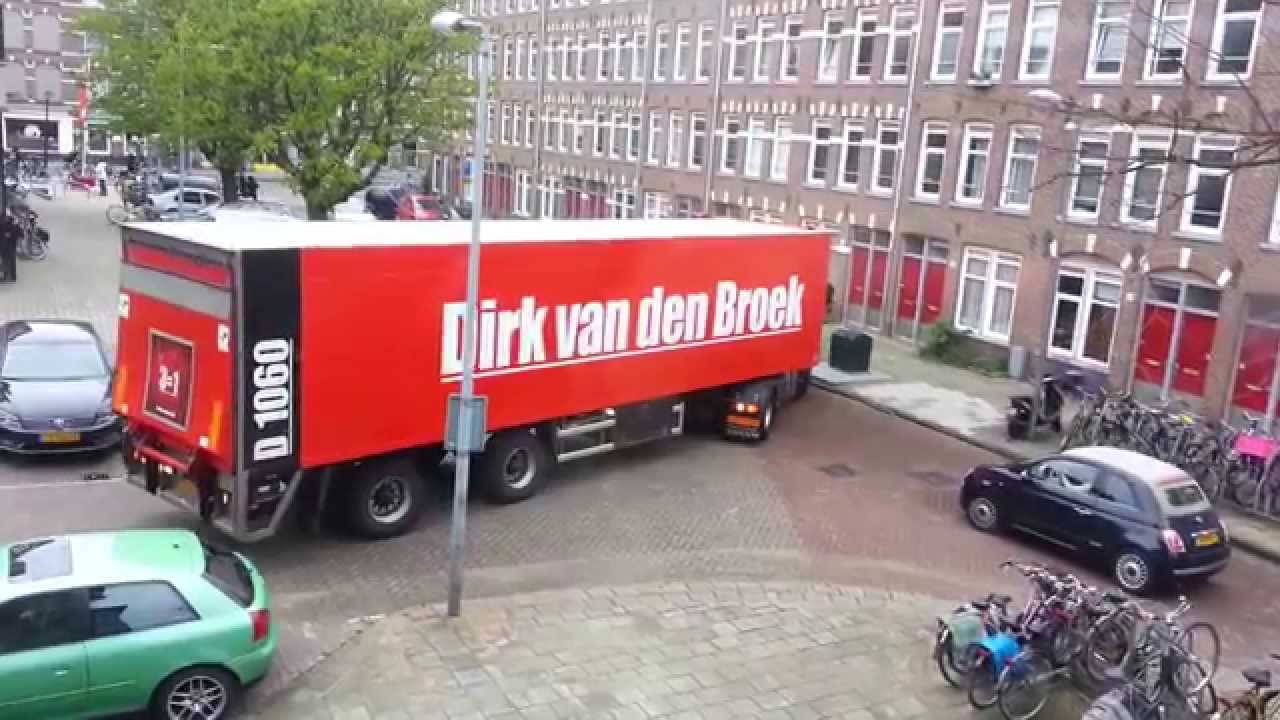 Levensgevaarlijk verkeerd achteruit steken zonder begeleiding