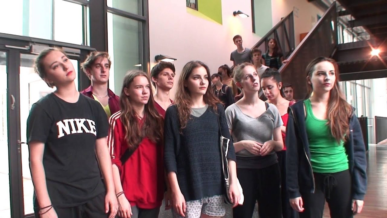 Abschied der Absolventenklasse im Bachelor-Studiengang Tanz 2014