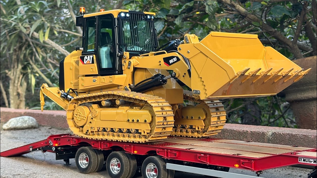 Scaleart Heavy Haul, Track loader transport.