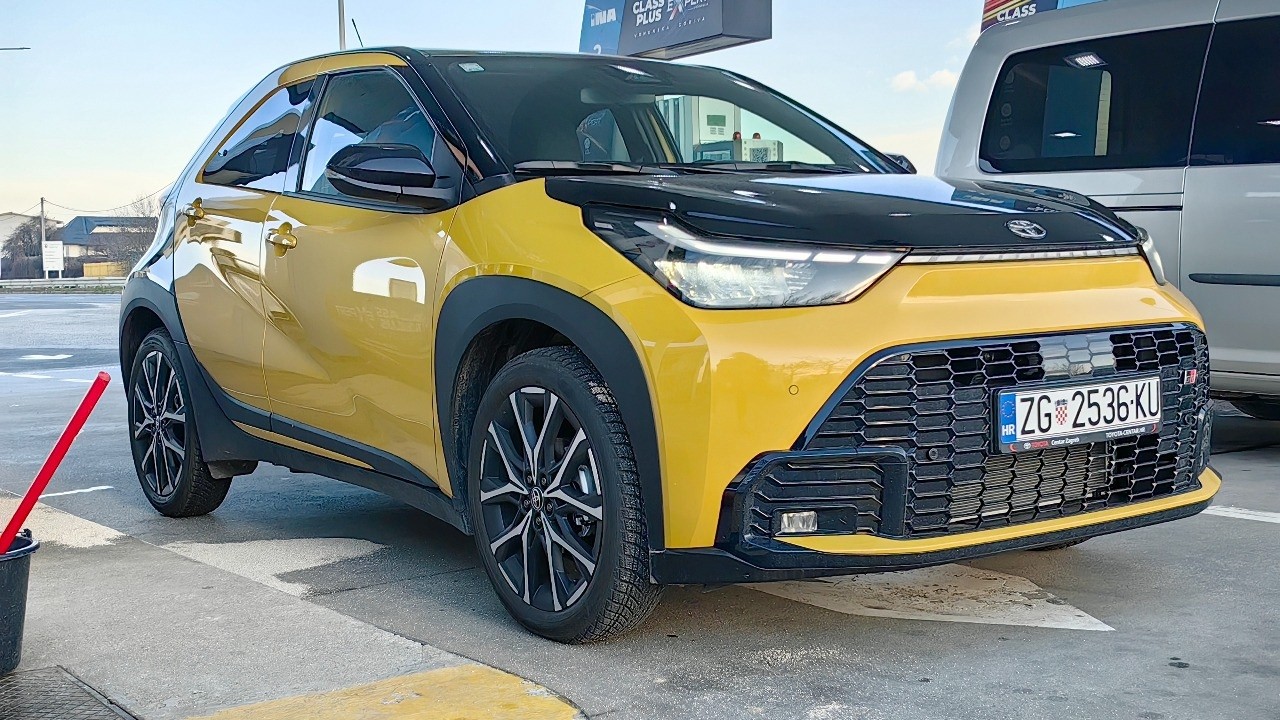Toyota Aygo X GR Sport Hybrid - fuel consumption at 130 km/h (morning drive)