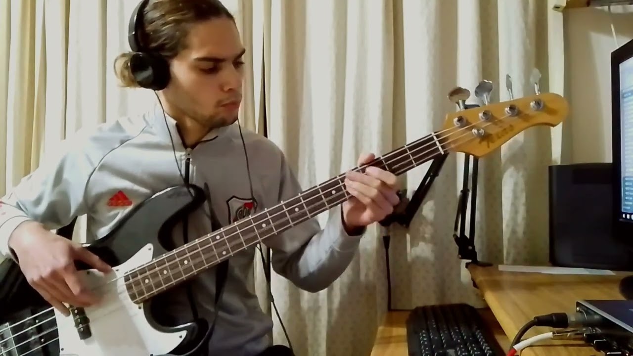 DIVIDIDOS - Sábado / COVER de BAJO por Ignacio Romano