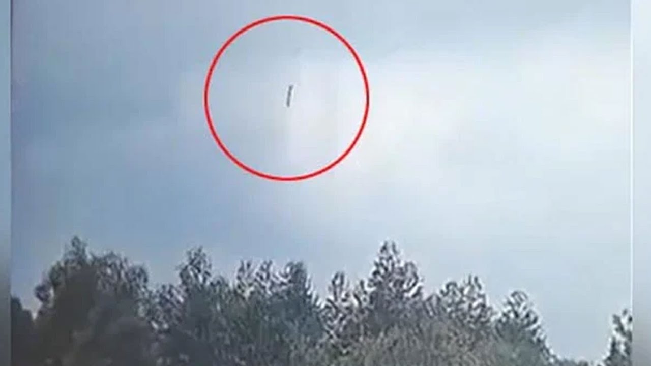 Terrifying Video Shows China Plane Nosedive In Final Seconds