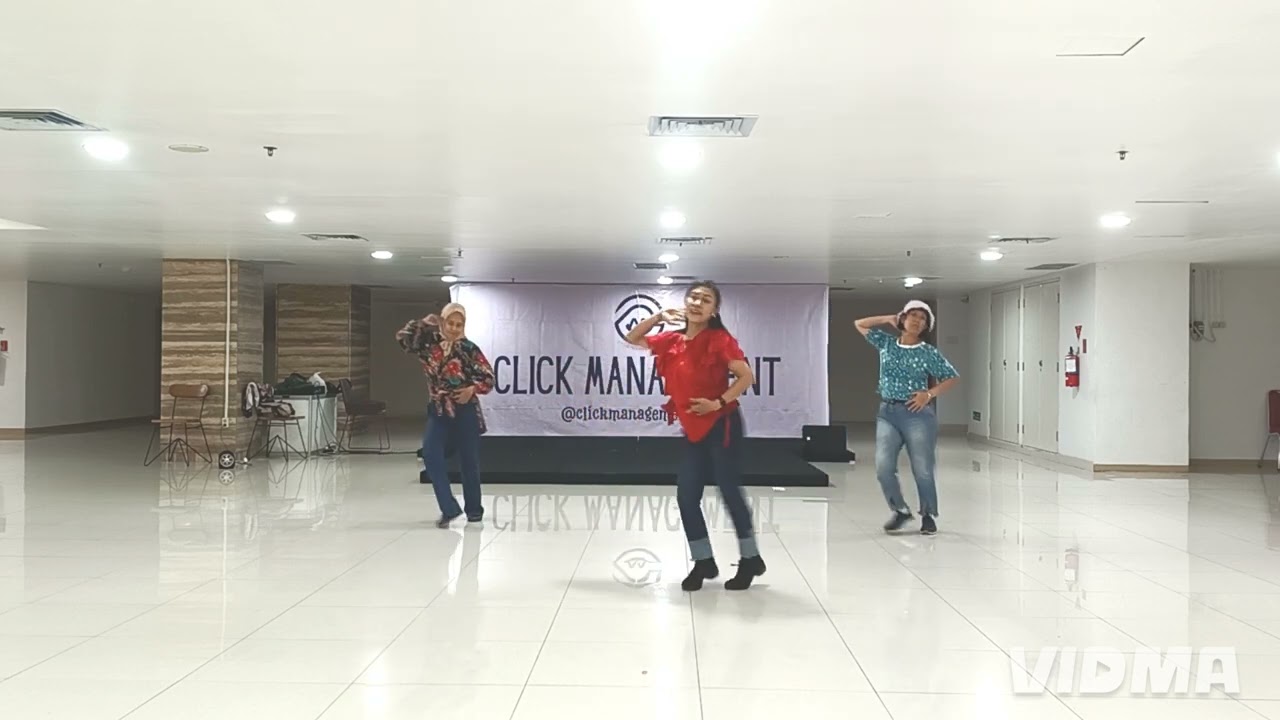 LA CUCARACHA SAMBA Line Dance /Choreo Adelaine Ade(INA)-Nov 2025/Improver/Flory LD Class