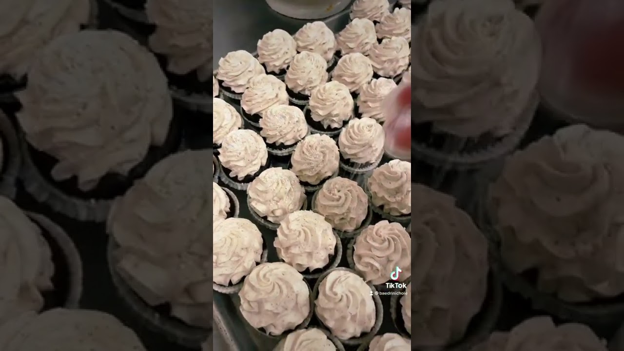 Day in the life of a Whole Foods Cake Decorator