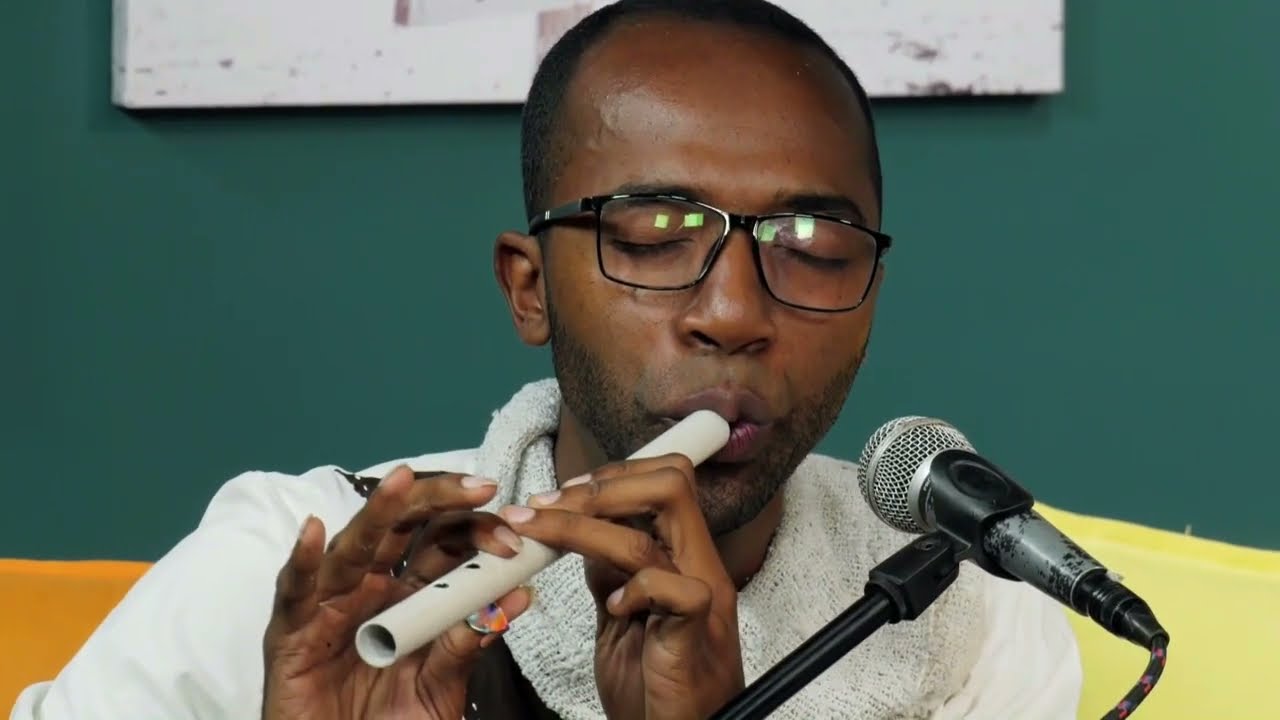 Dear God - Vahantsaina (Healing song) sur SoCool